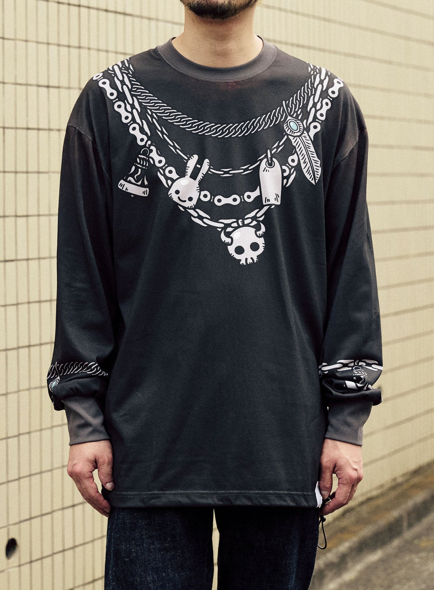 アクセジャラジャラロングスリーブカットソー