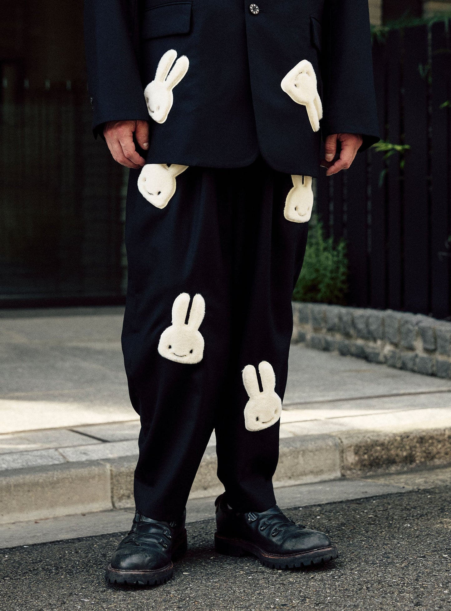 ウールギャバワイドスラックス ウサギたくさん