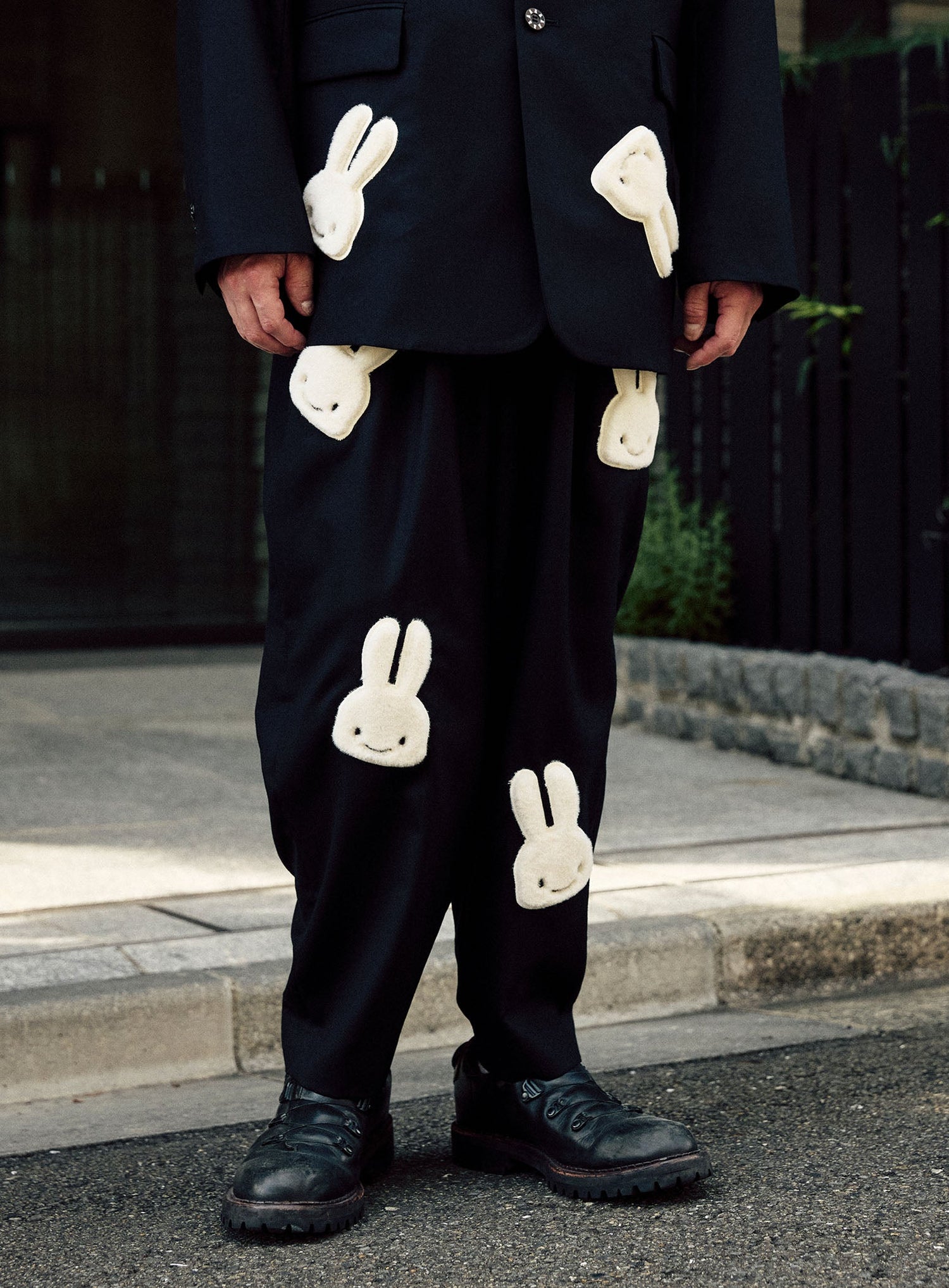 ウールギャバワイドスラックス ウサギたくさん