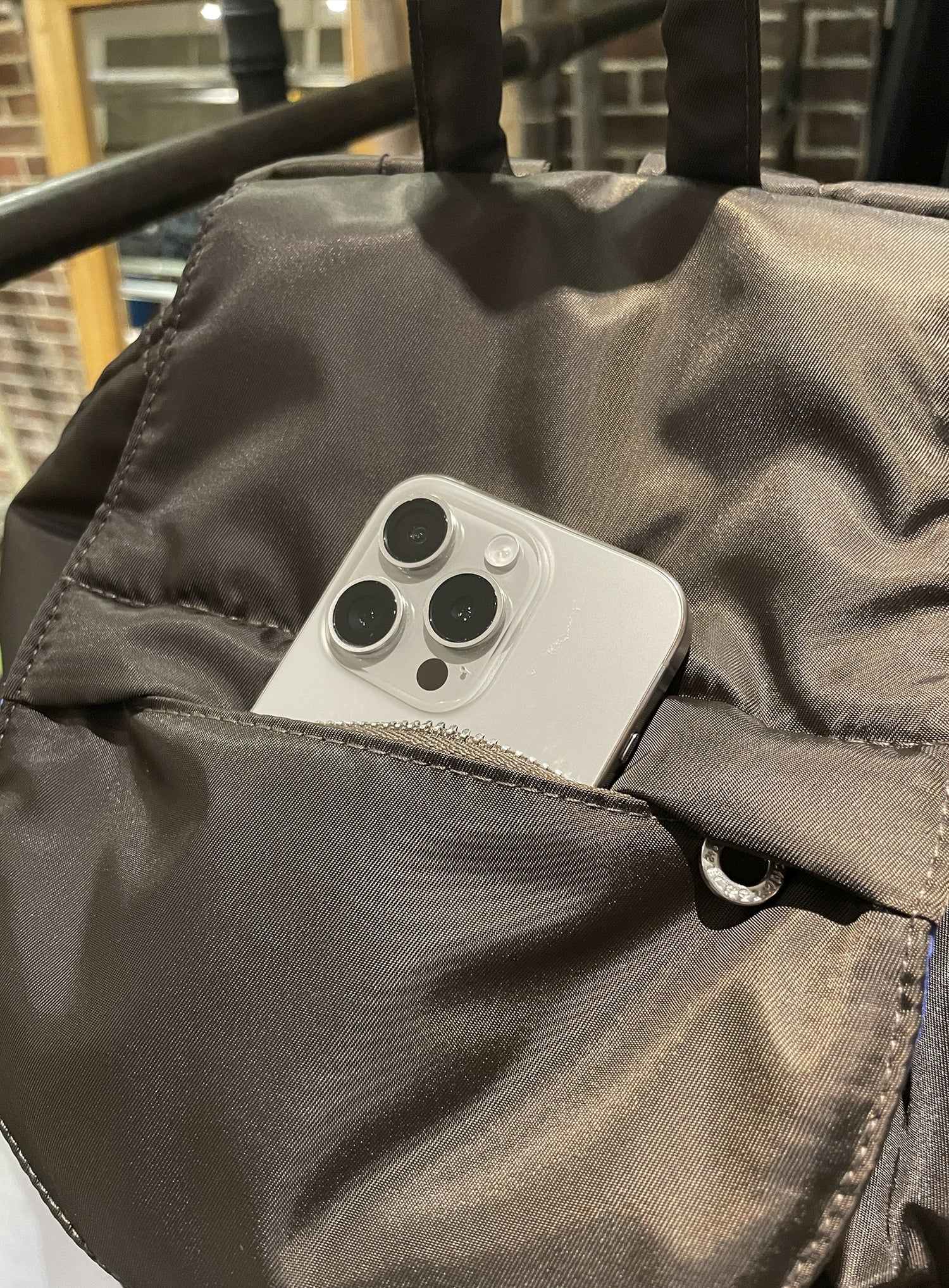 ヘルメットバッグパック