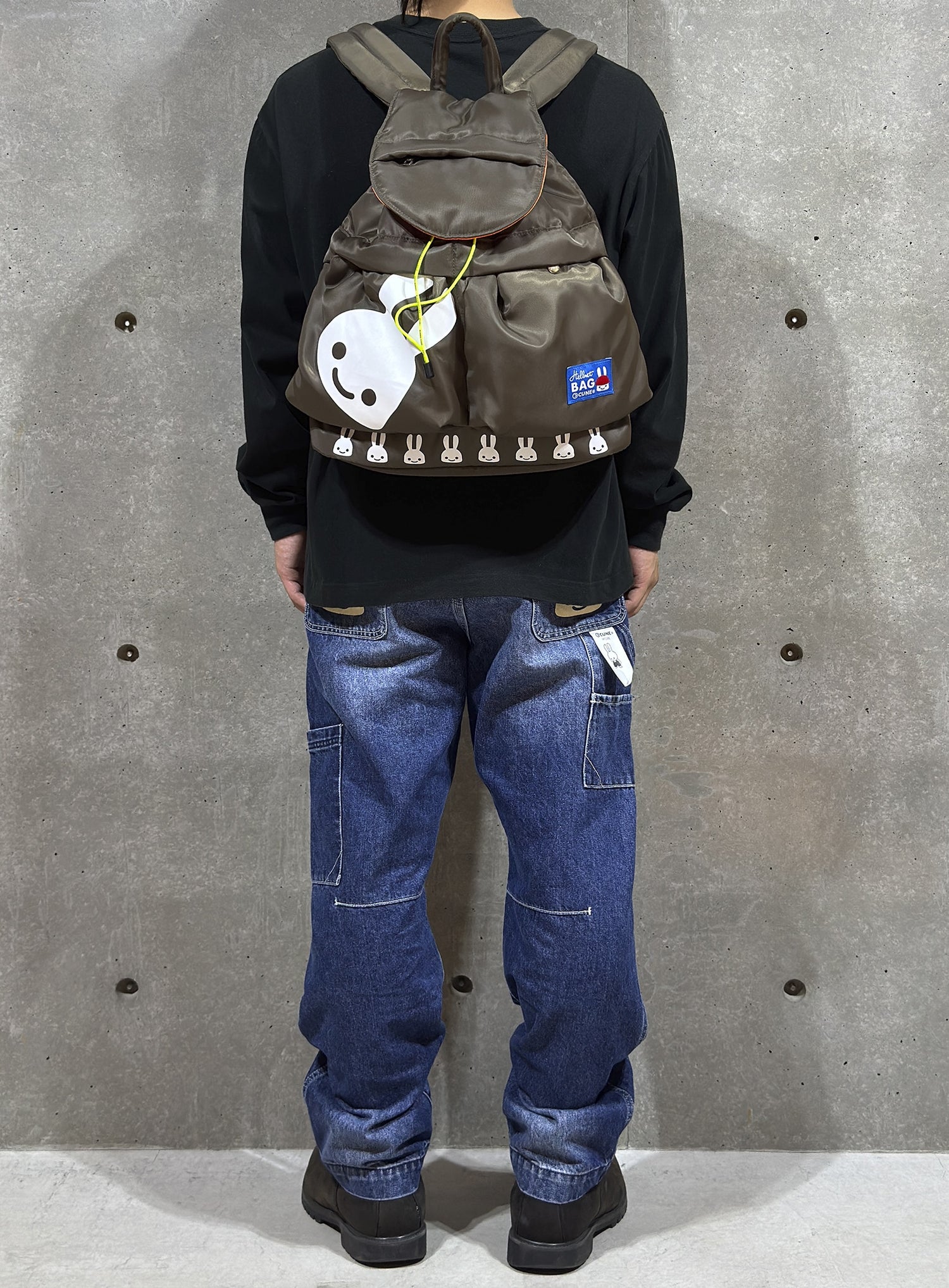 ヘルメットバッグパック