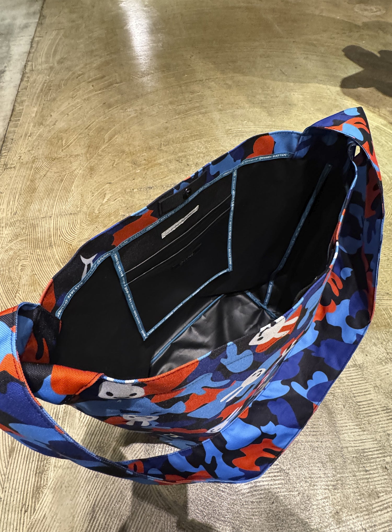 ショルダーバッグ CUNE 毒CAMO