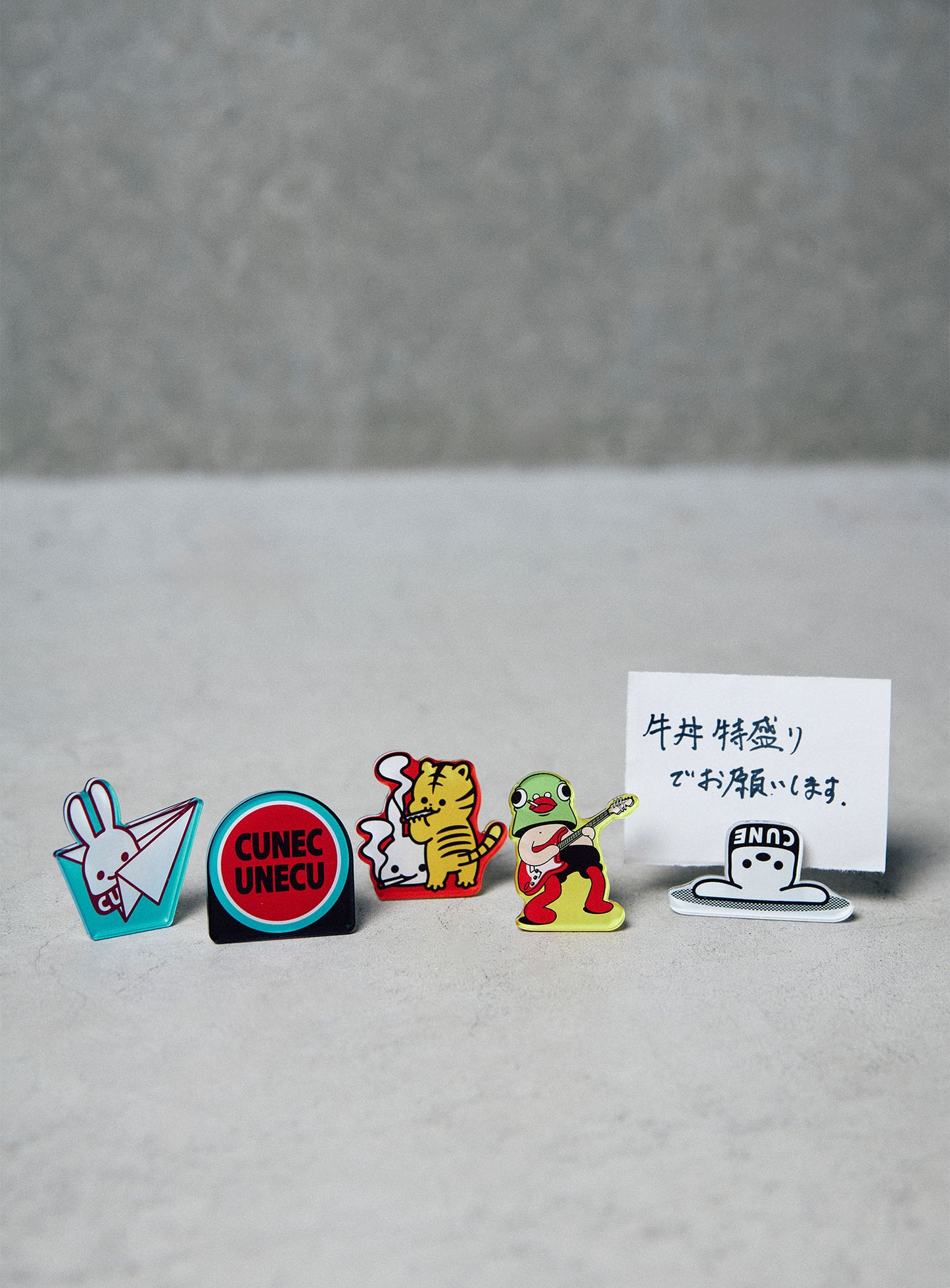 ランダムアクリルメモクリップ