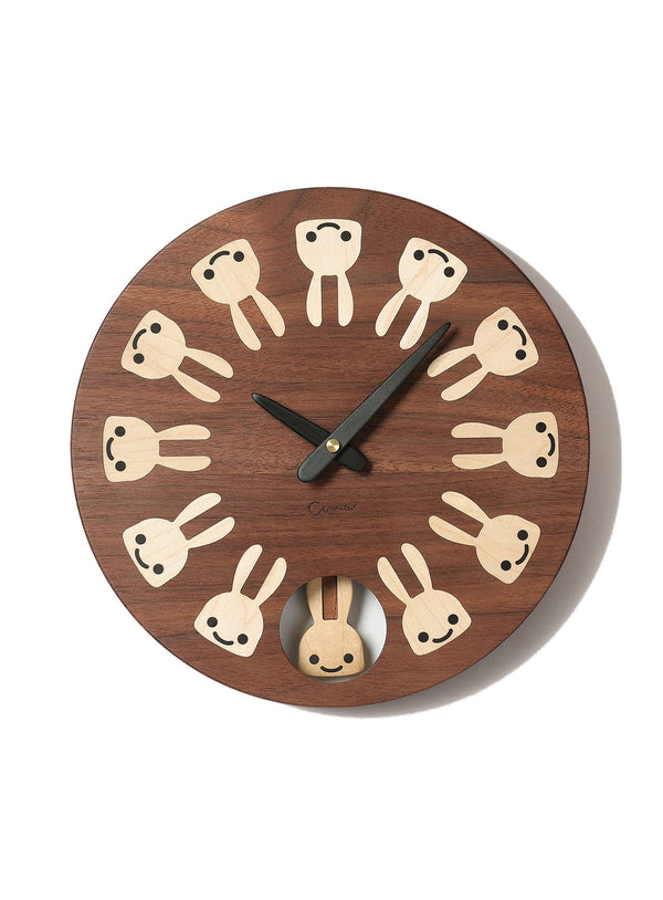 ウサギ振り子の壁掛け時計