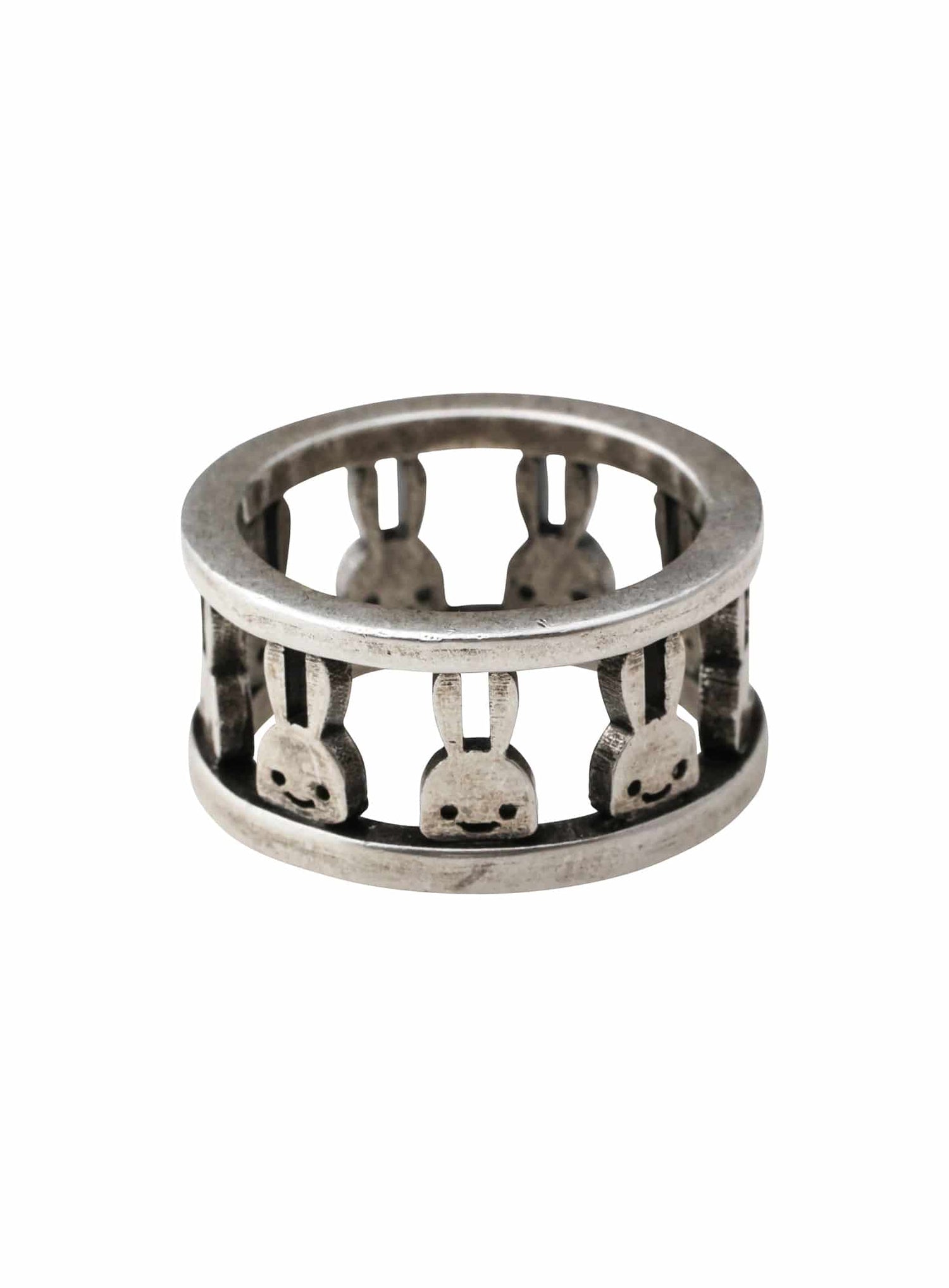 ウサギぐるりリング