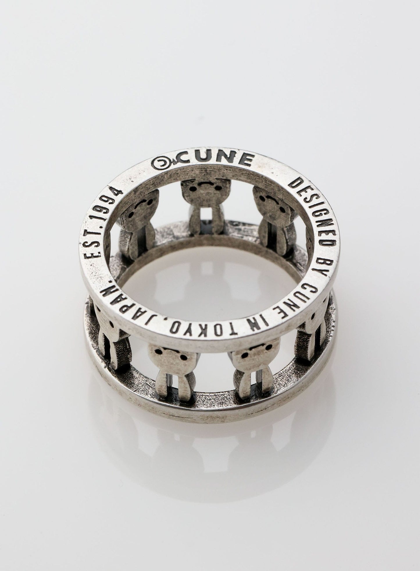 ウサギぐるりリング