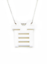 「首」ネックレス