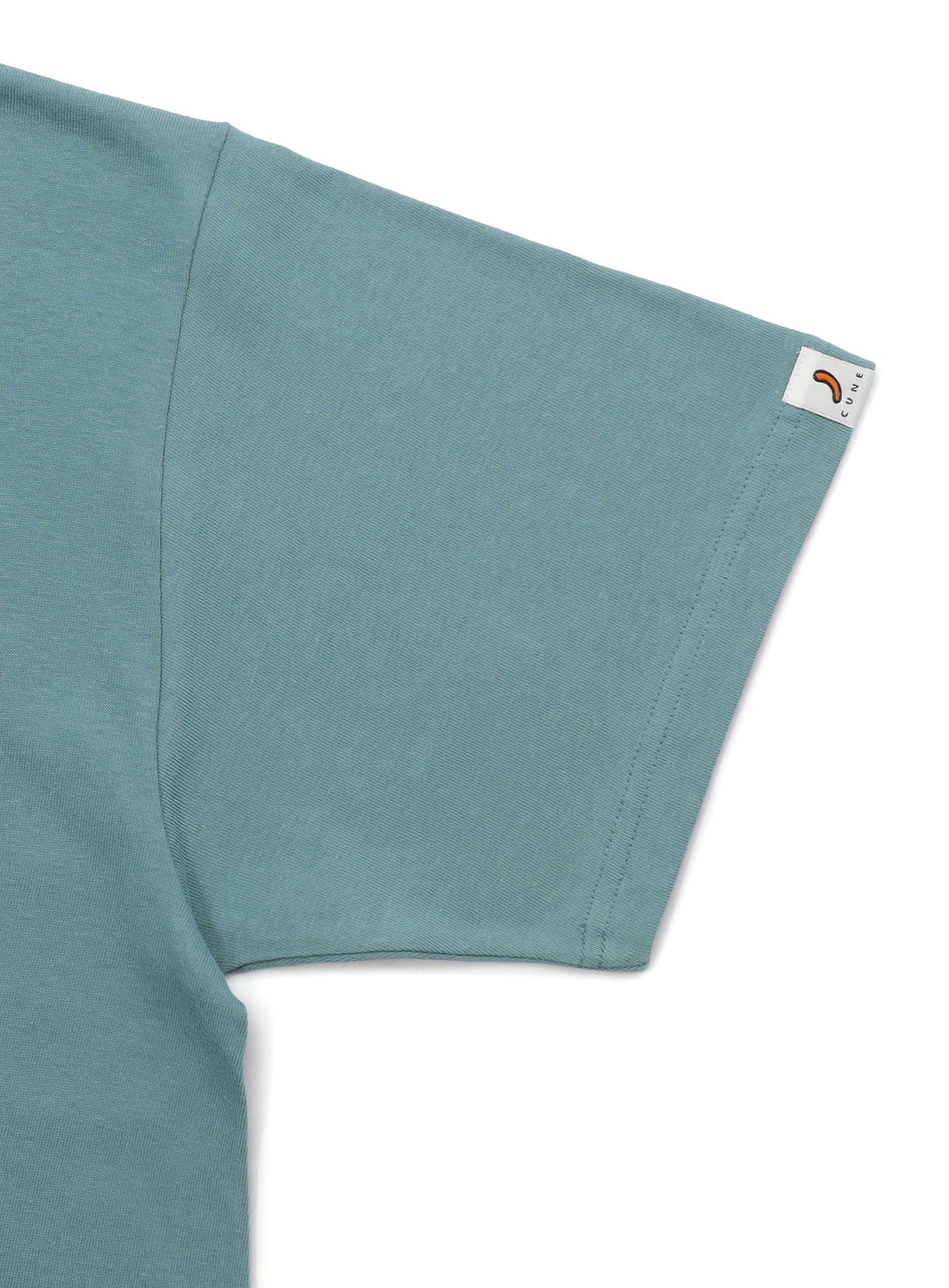 S/S Tee 寝起き