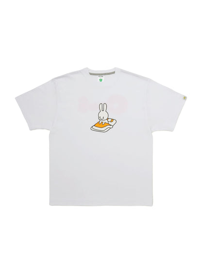 S/S Tee 寝起き