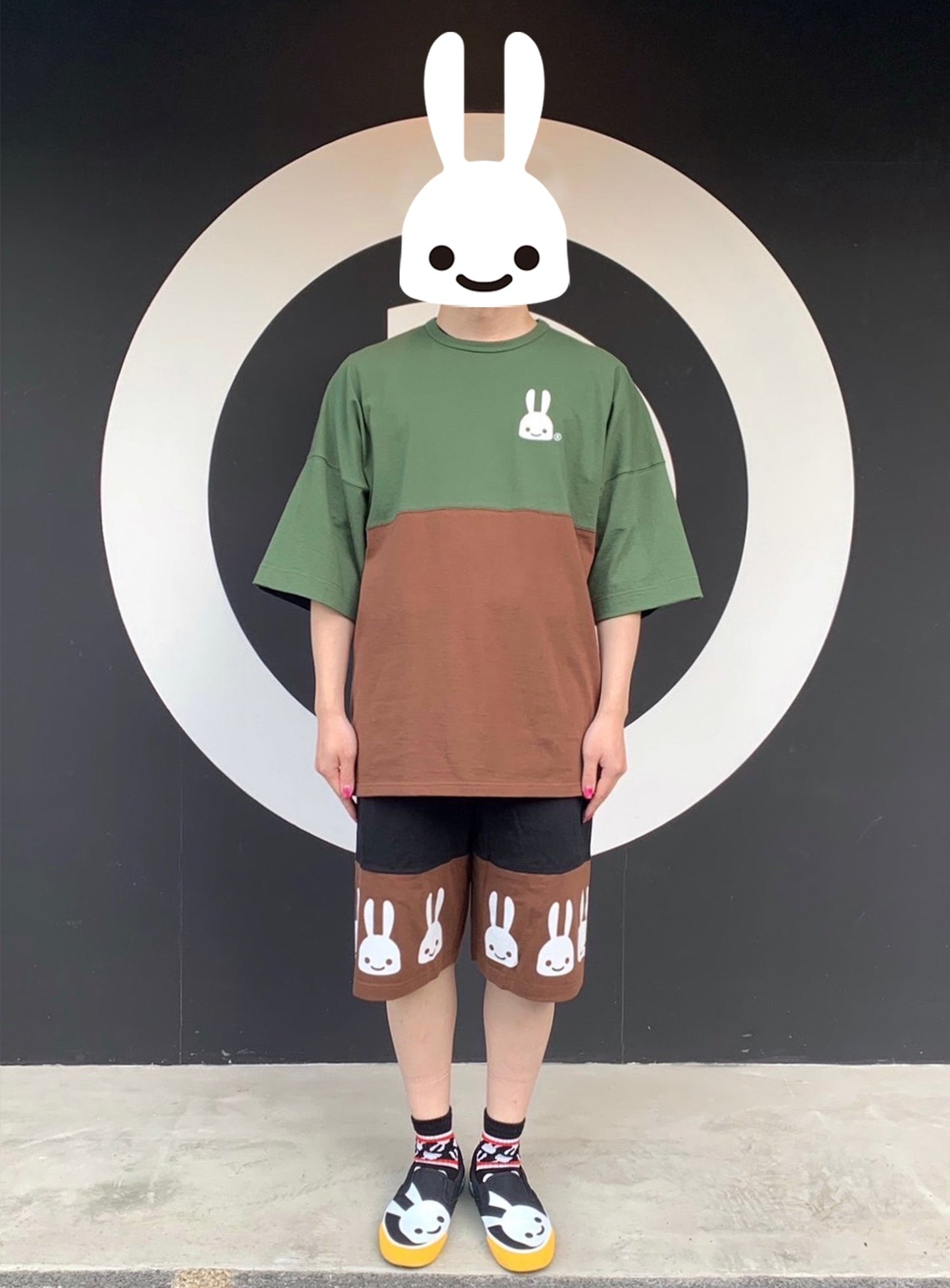 ウサギがいっぱいラインパンツ