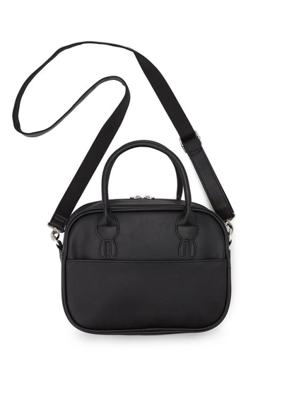 合皮のハンドバッグ