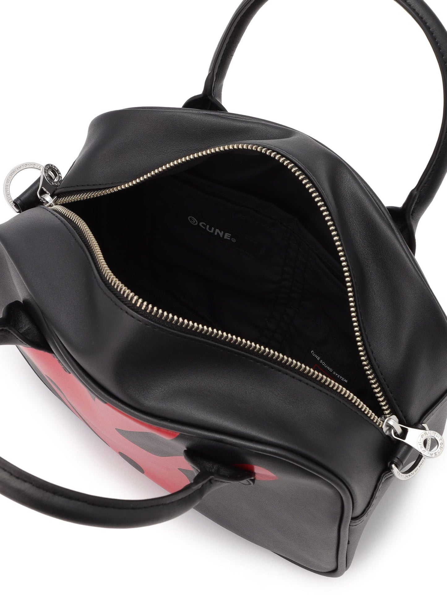 合皮のハンドバッグ