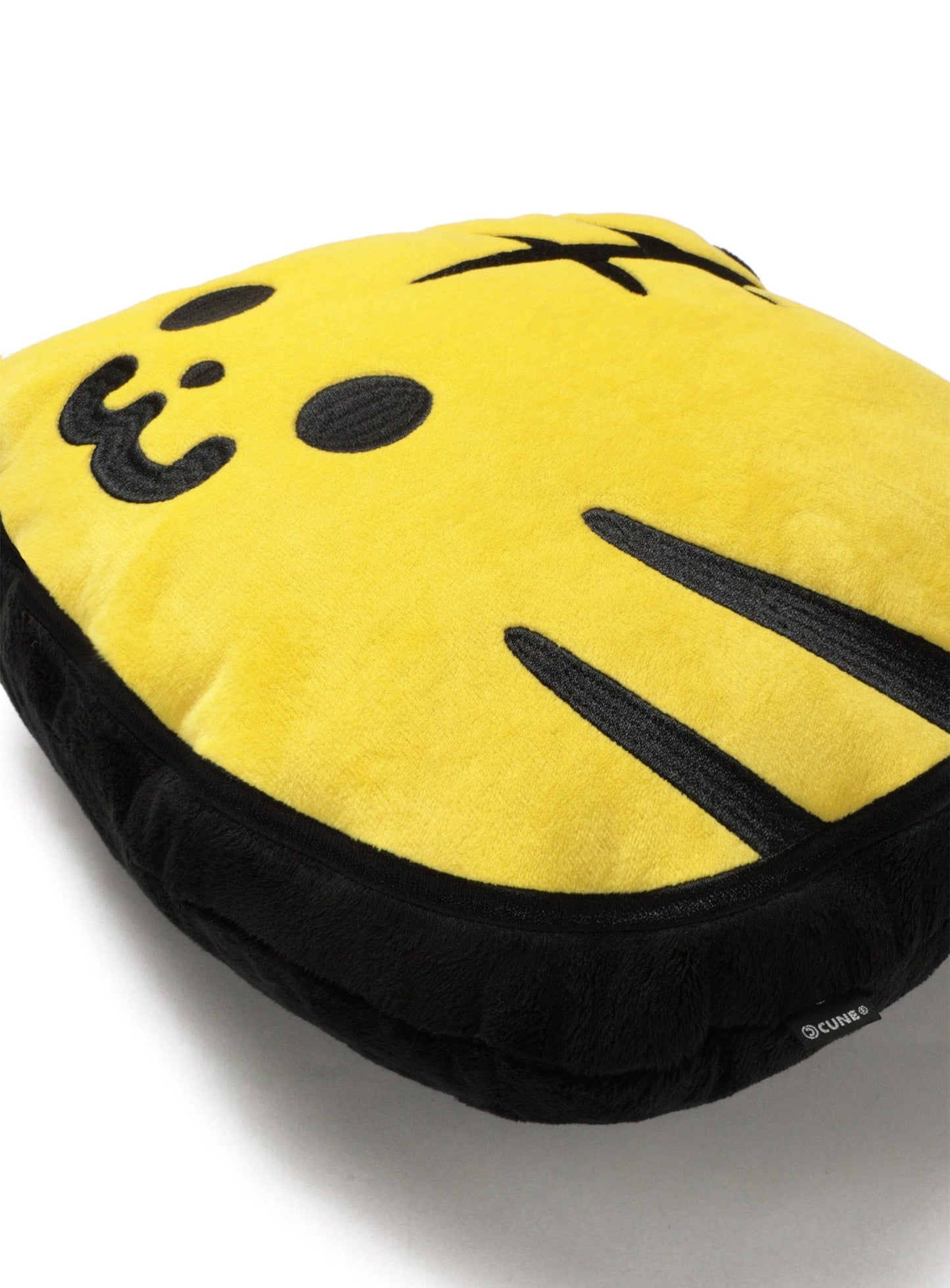 とらちゃんクッション