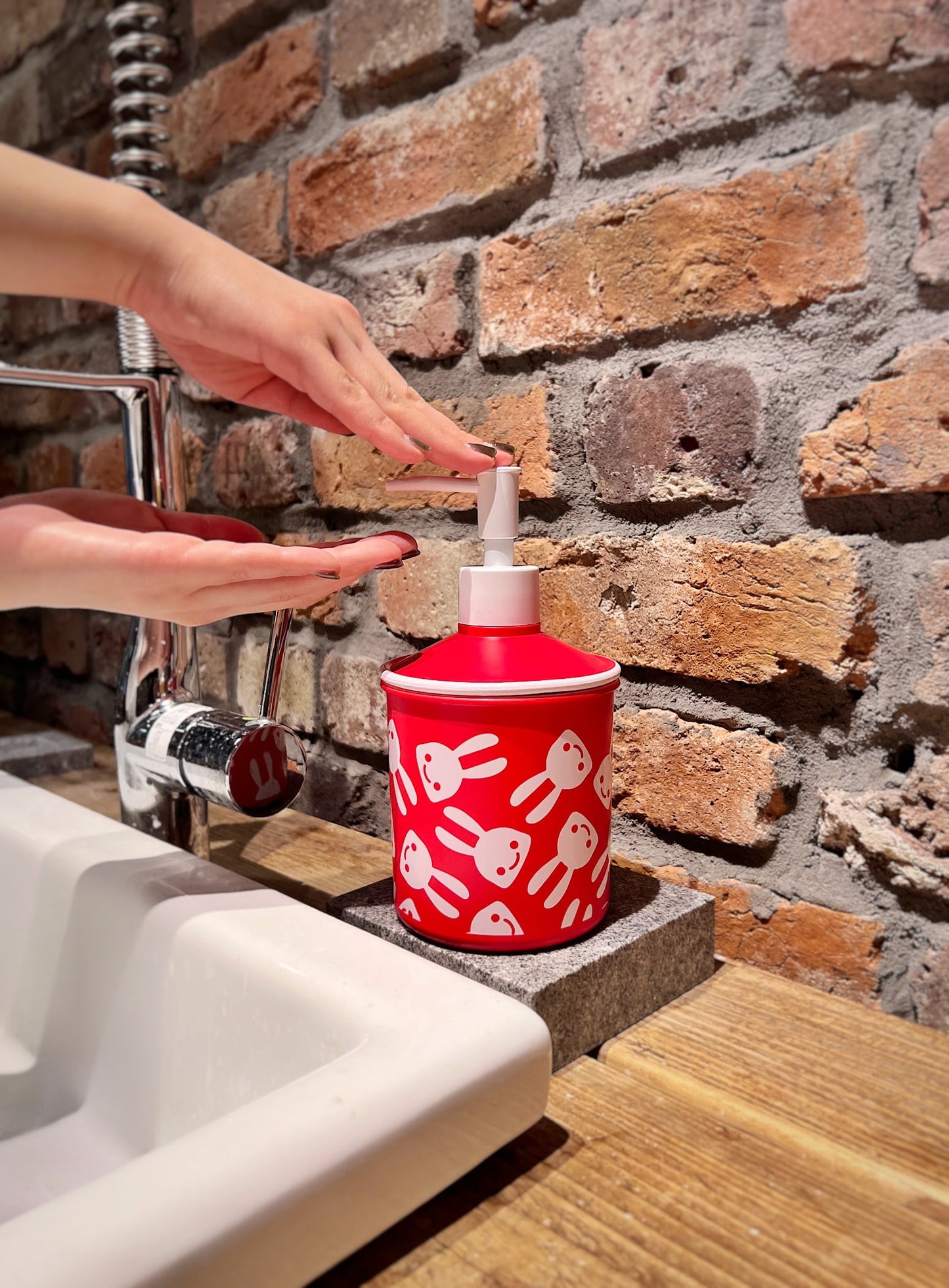 液体ディスペンサー 500ml