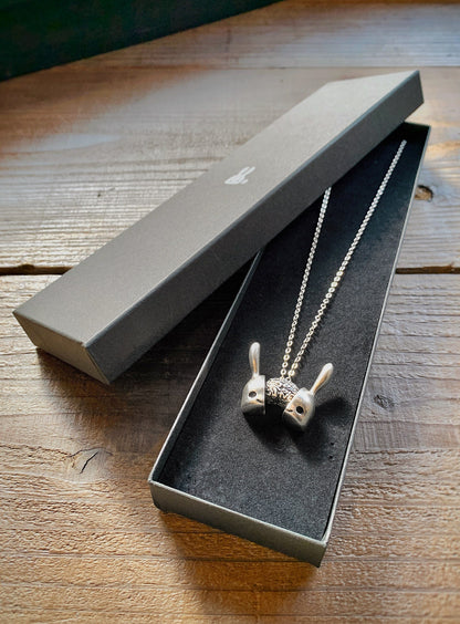 ウサギの中身ネックレス 2