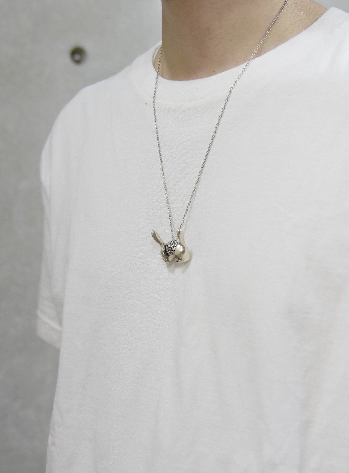 ウサギの中身ネックレス 2
