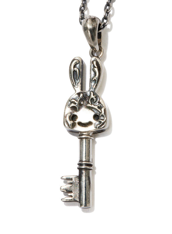 ウサギキーネックレス