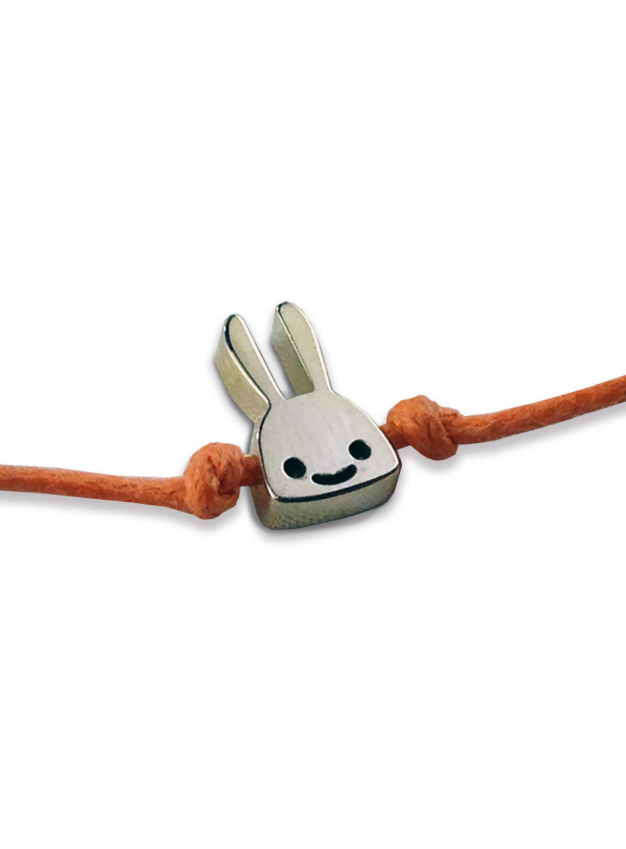 ウサギシルバーミサンガ