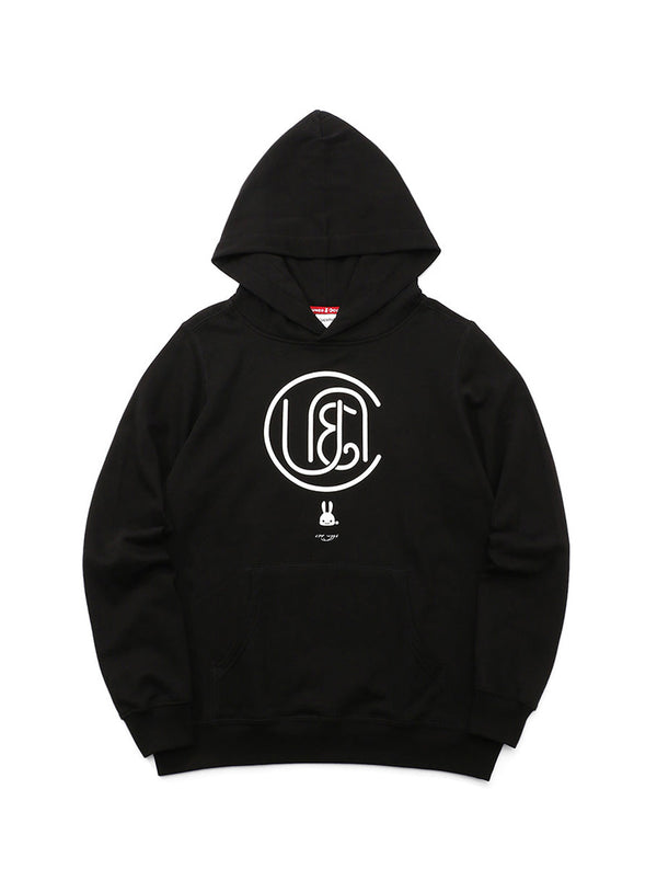 CUNE PULL PARKA ロゴ