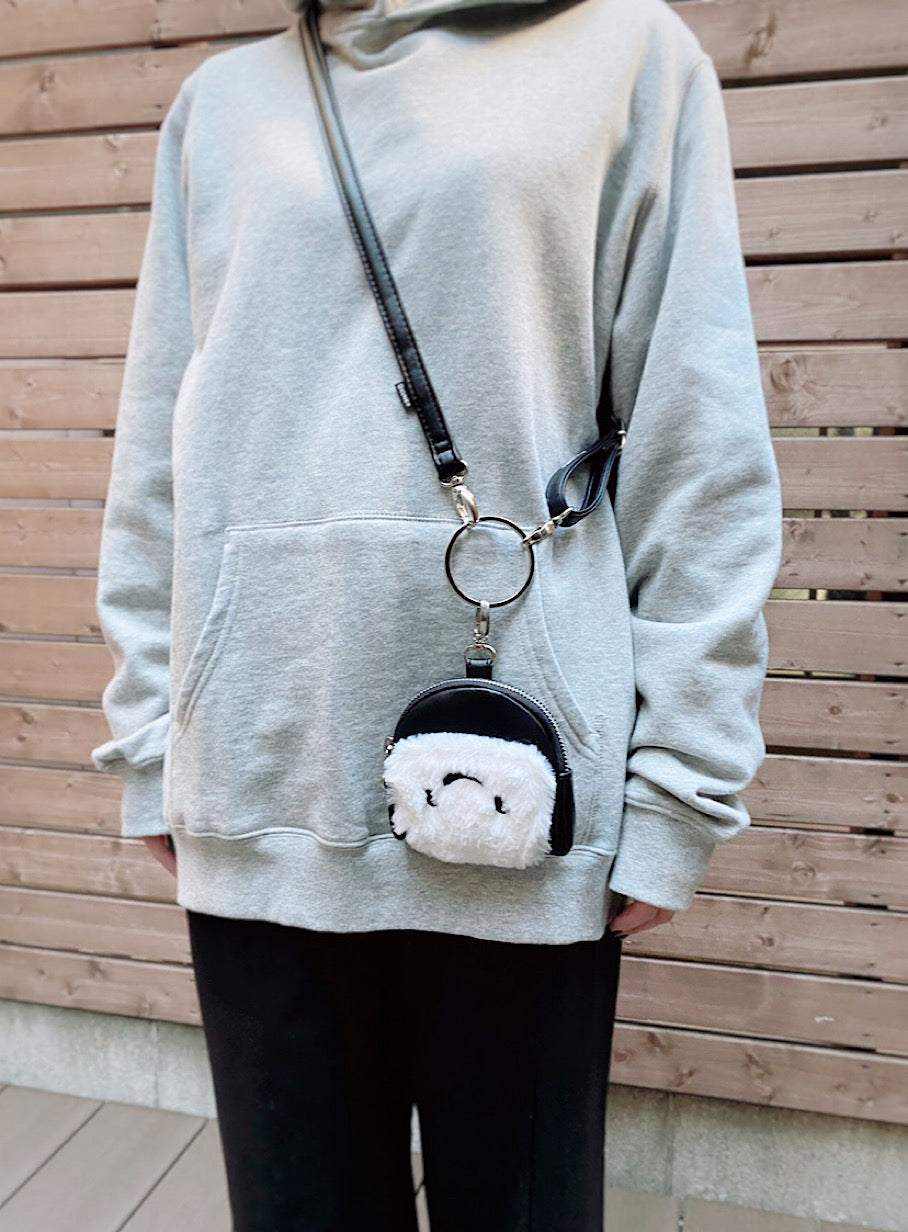 ストラップもふもふ丸ポーチ