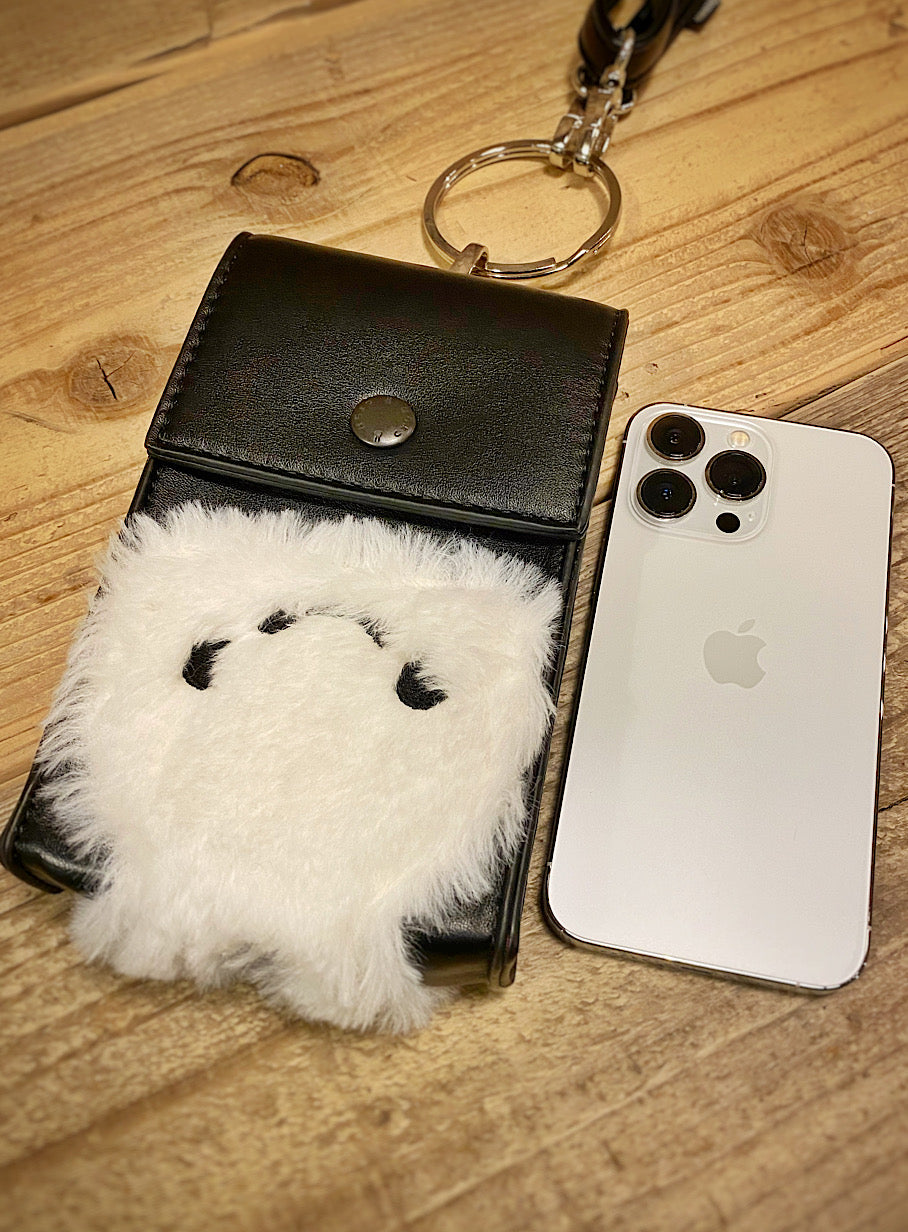ストラップもふもふ四角ポーチ