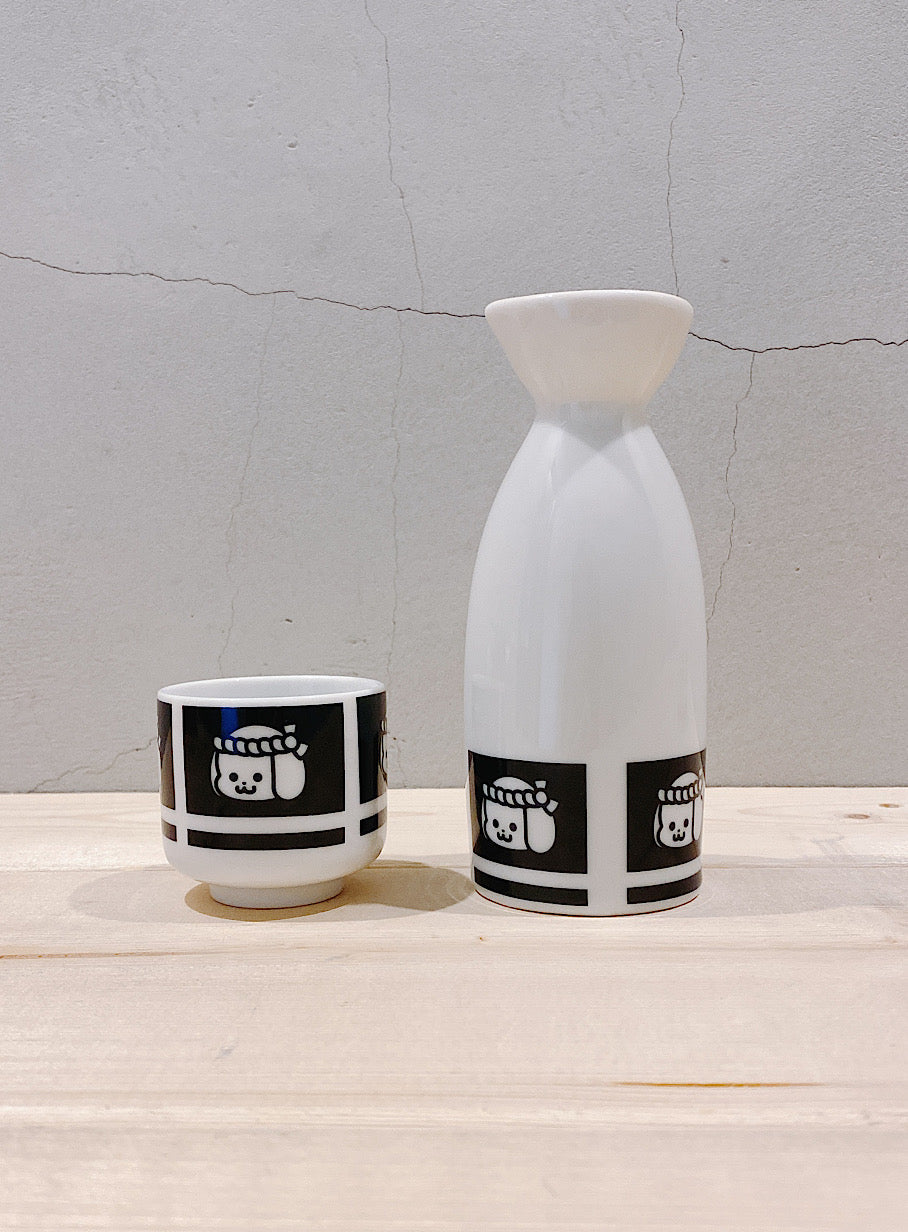 株式会社くるくるわんわん寿司のおちょこ