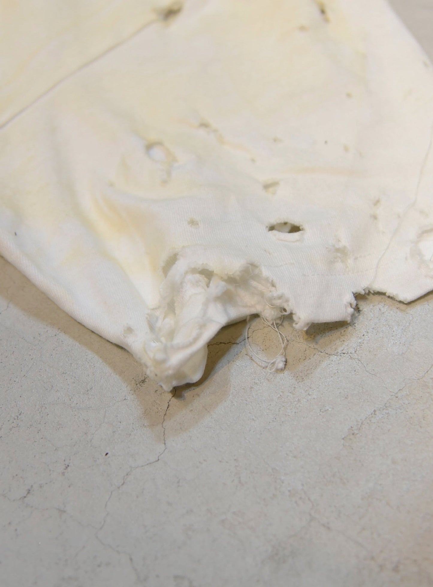 ボロボロなS/S Tee