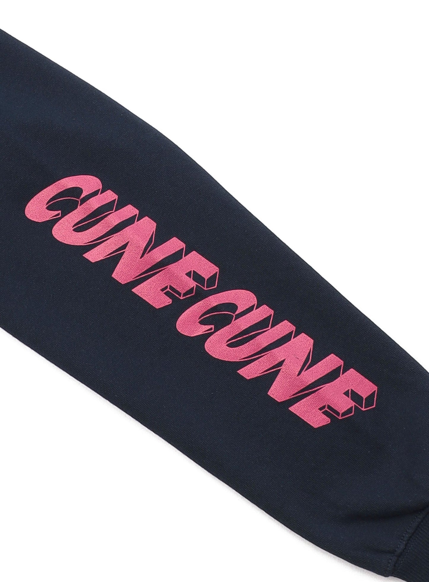 CUNE PULL PARKA 立体