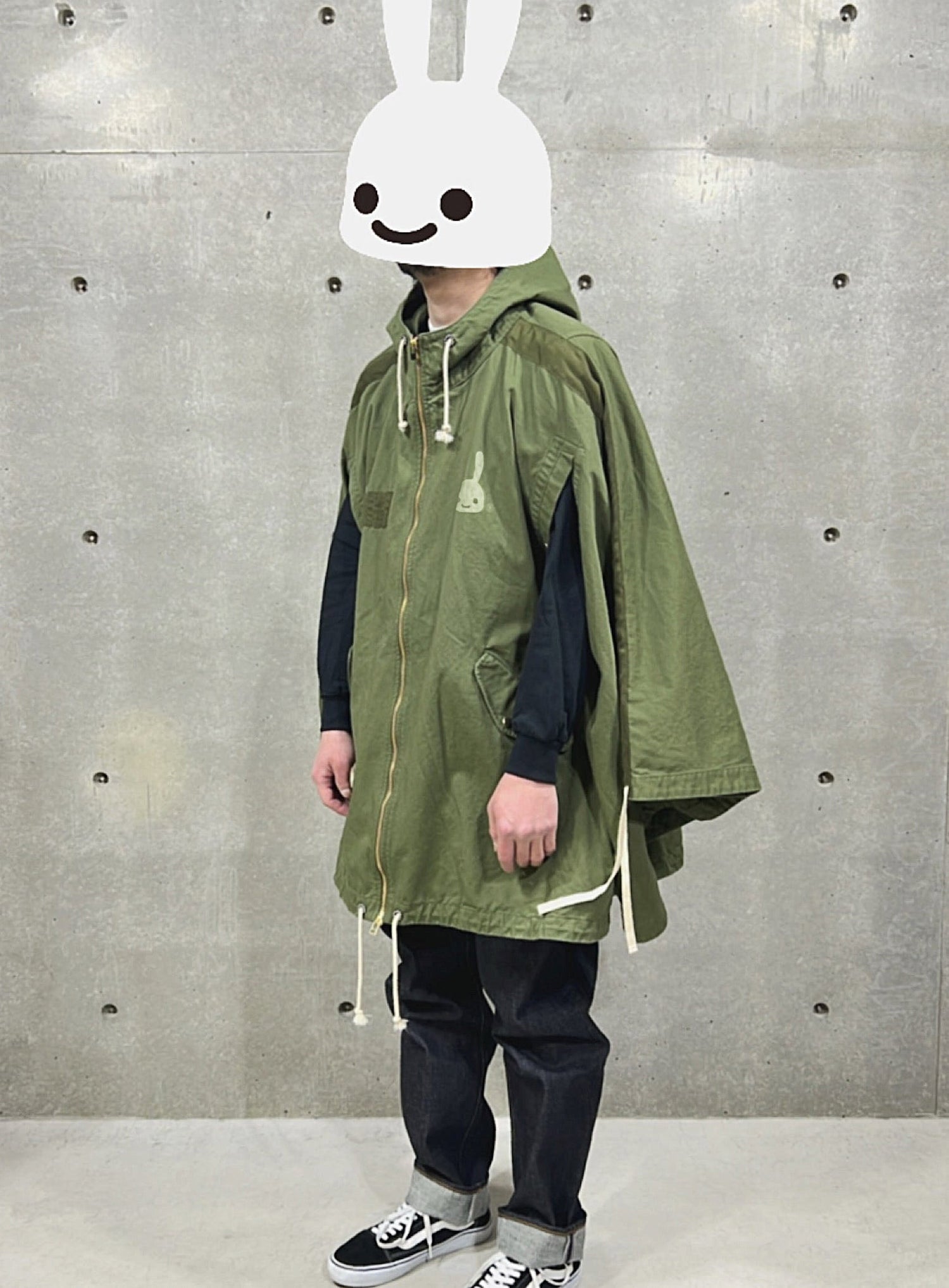 ミリタリー風ポンチョ