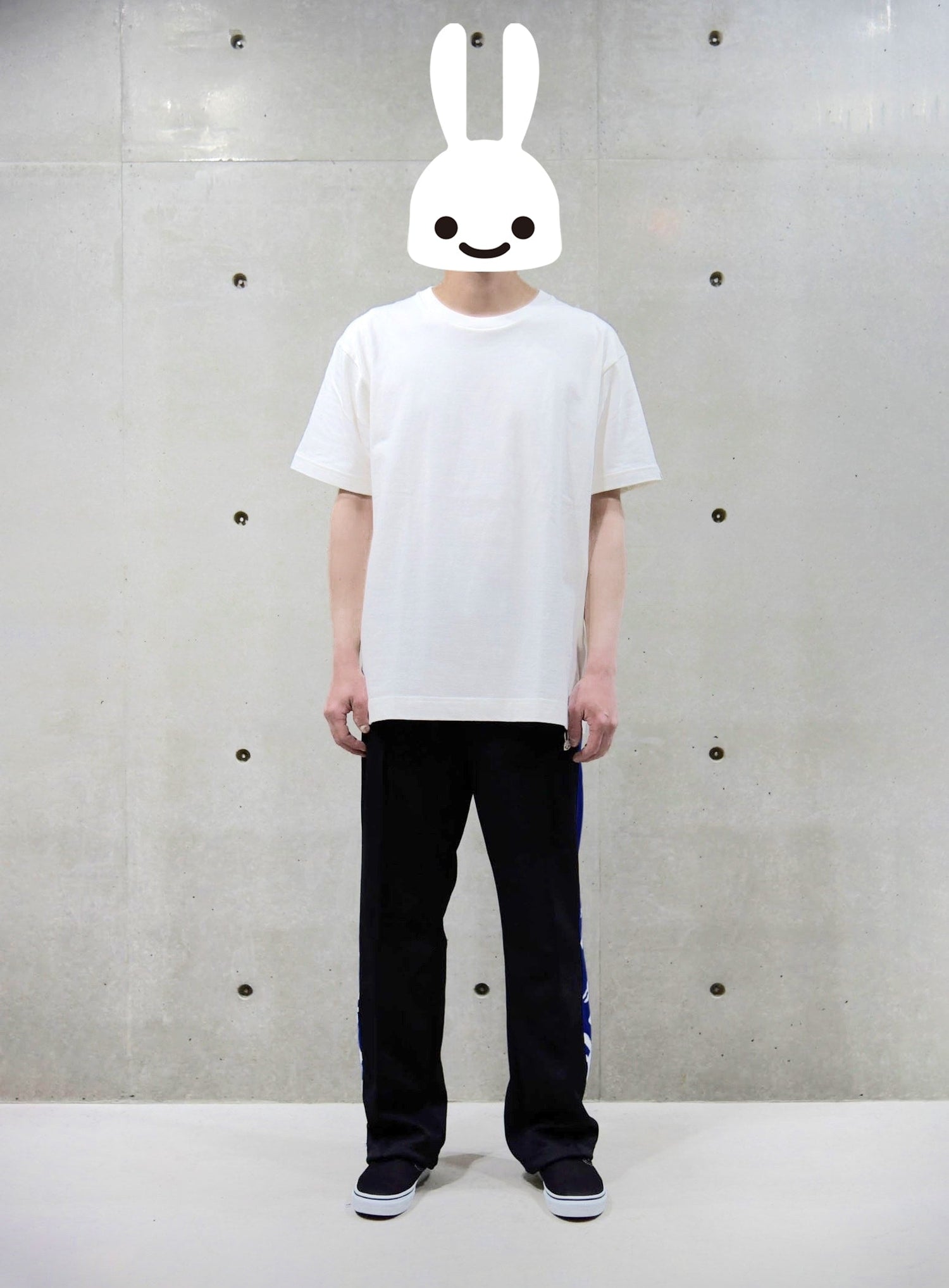 トラックパンツ