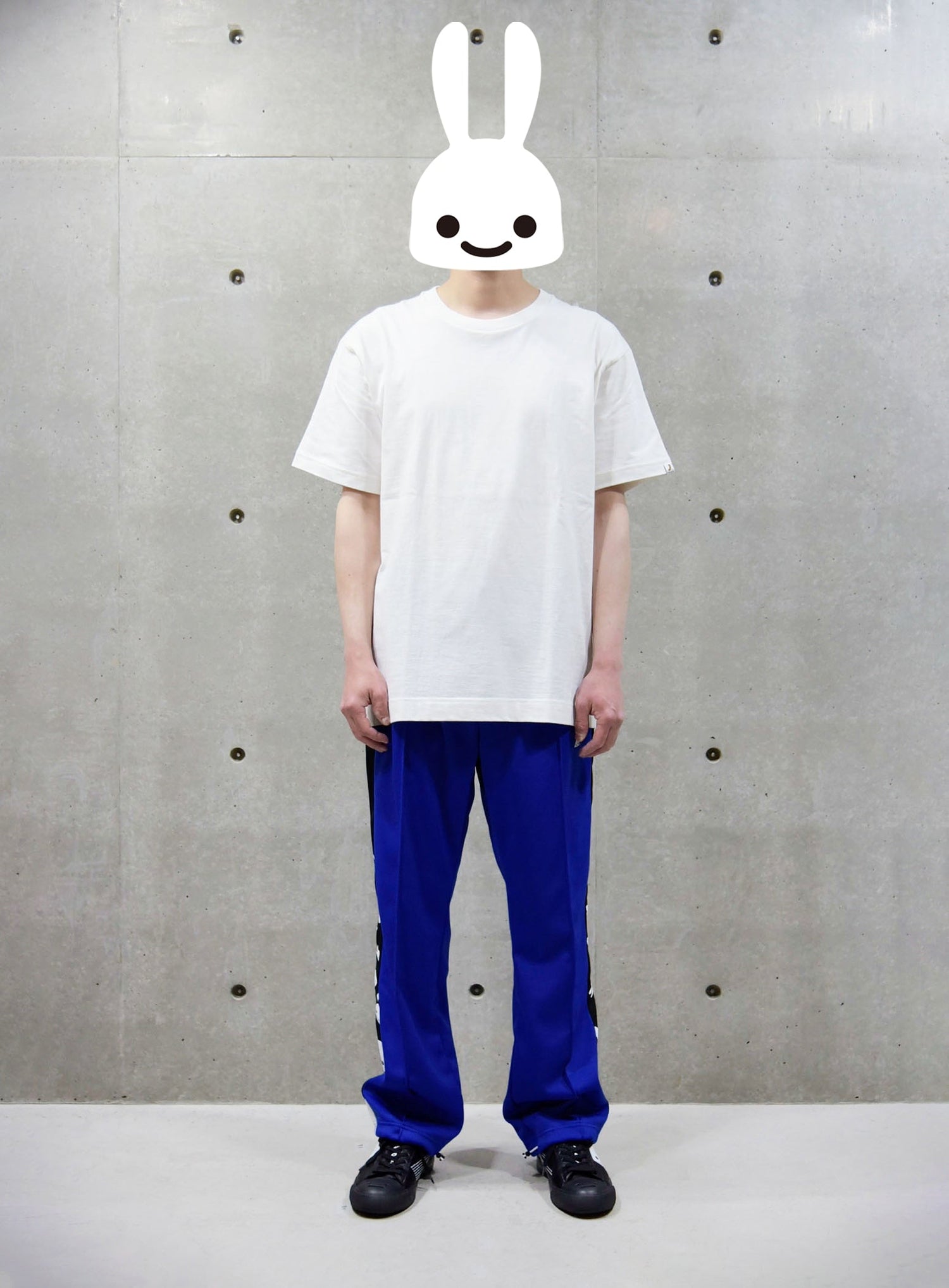 トラックパンツ