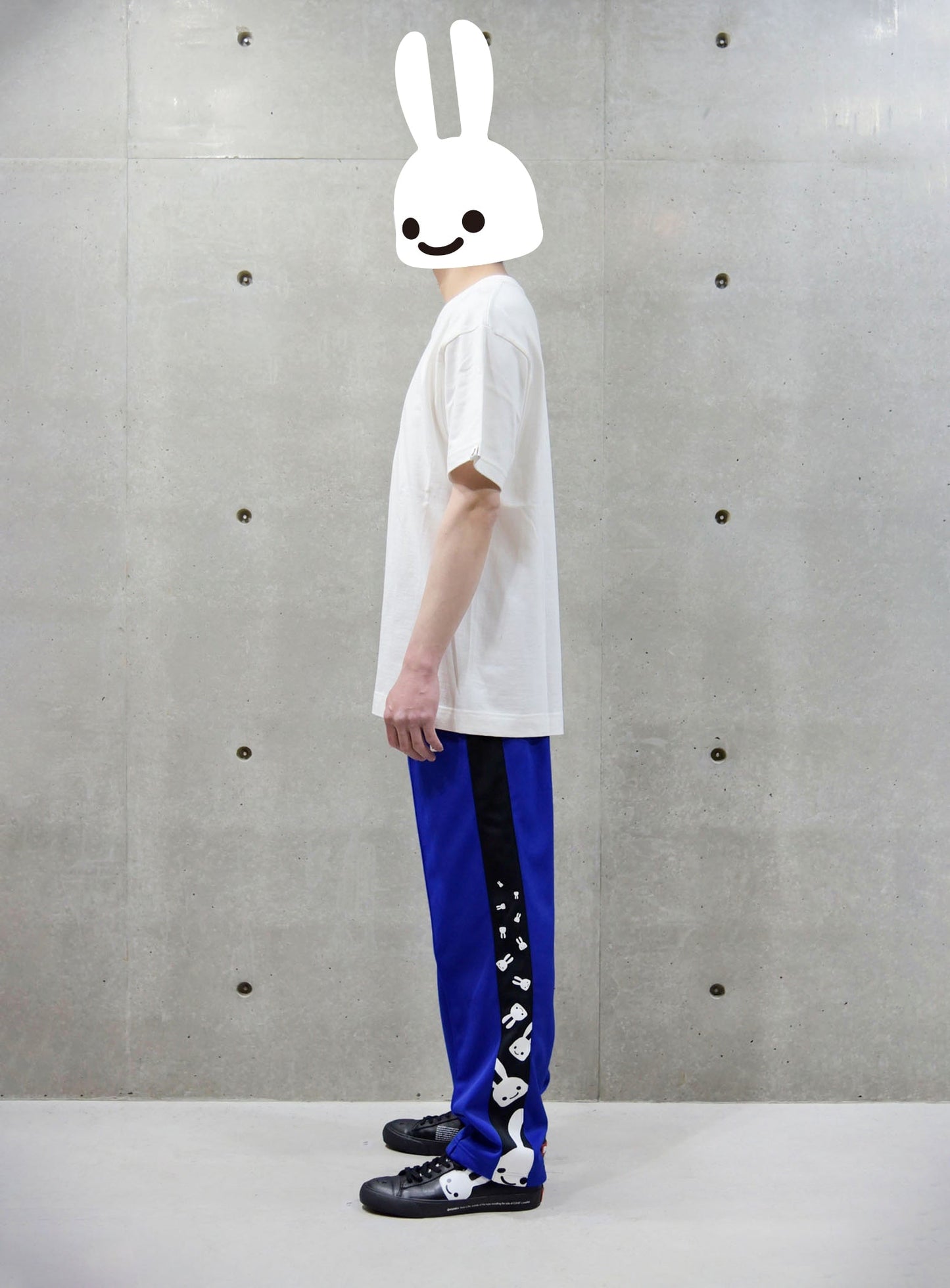 トラックパンツ