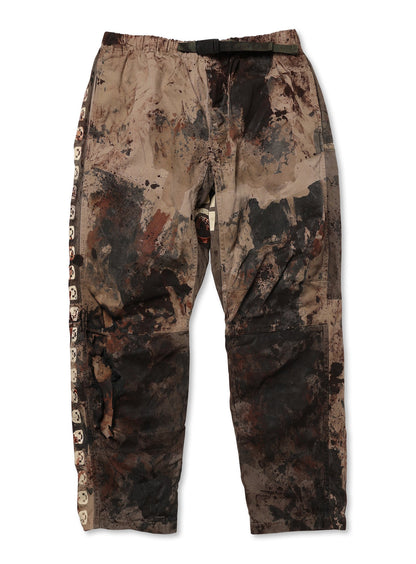 ボロボロな登山パンツ