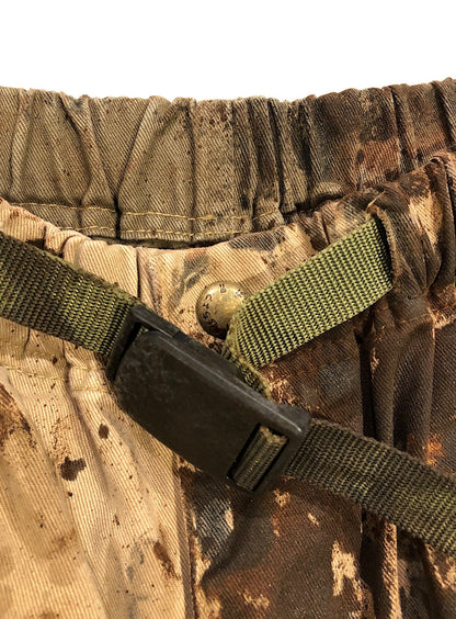 ボロボロな登山パンツ