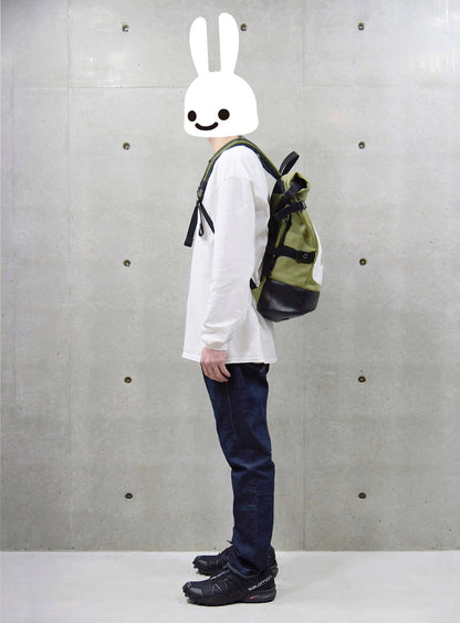 底レザーロールバックパック