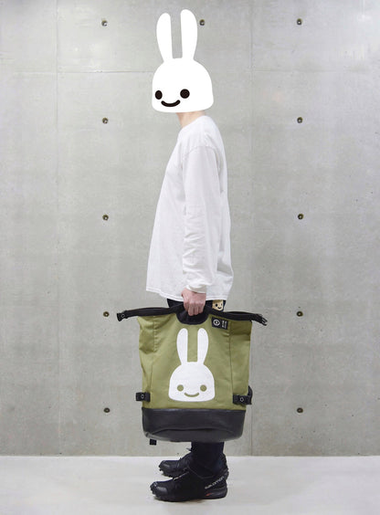 底レザーロールショルダーバッグ