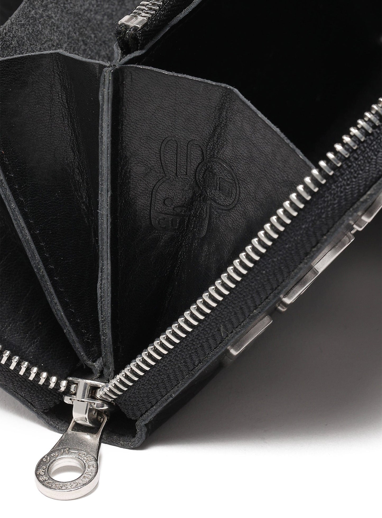 ランダムウサギスタッズロングウォレット