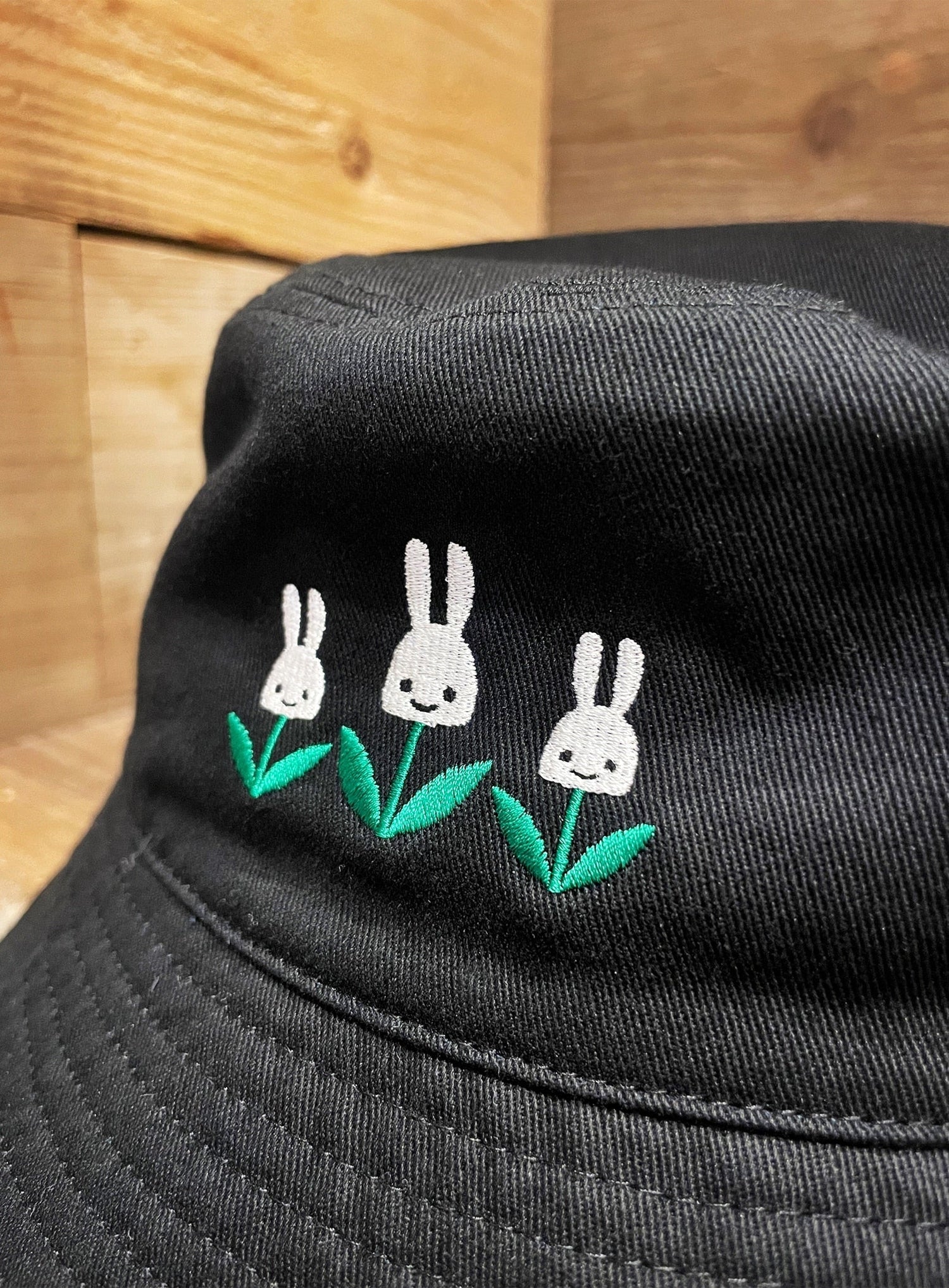 刺繍のバケットハット 22AW