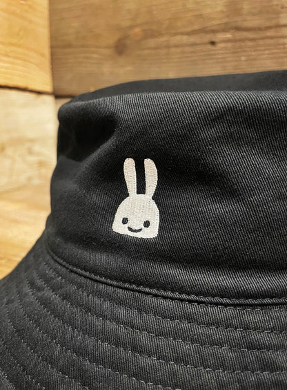 刺繍のバケットハット 22AW