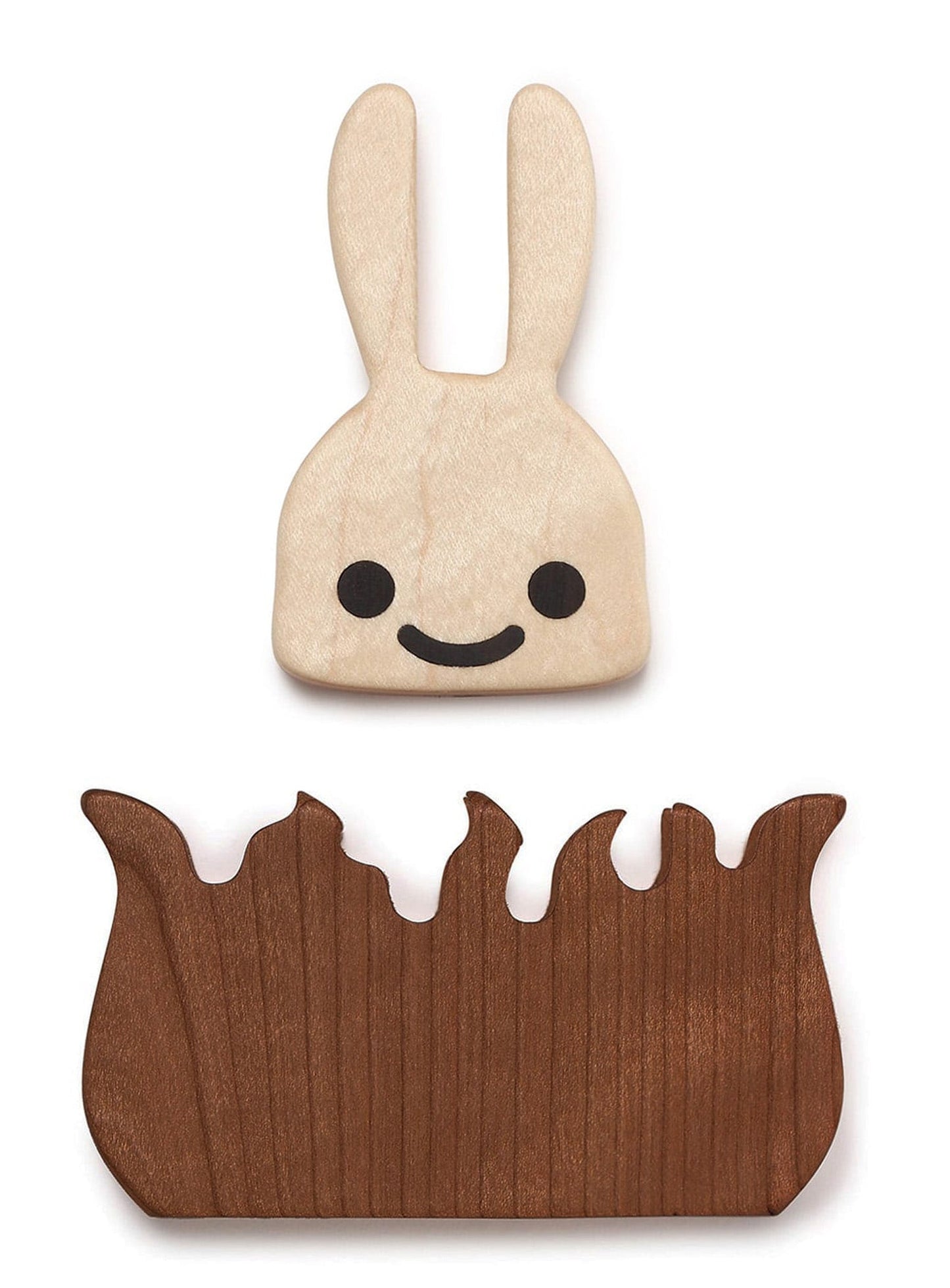 木でできたマグネットうさぎのマルチケース