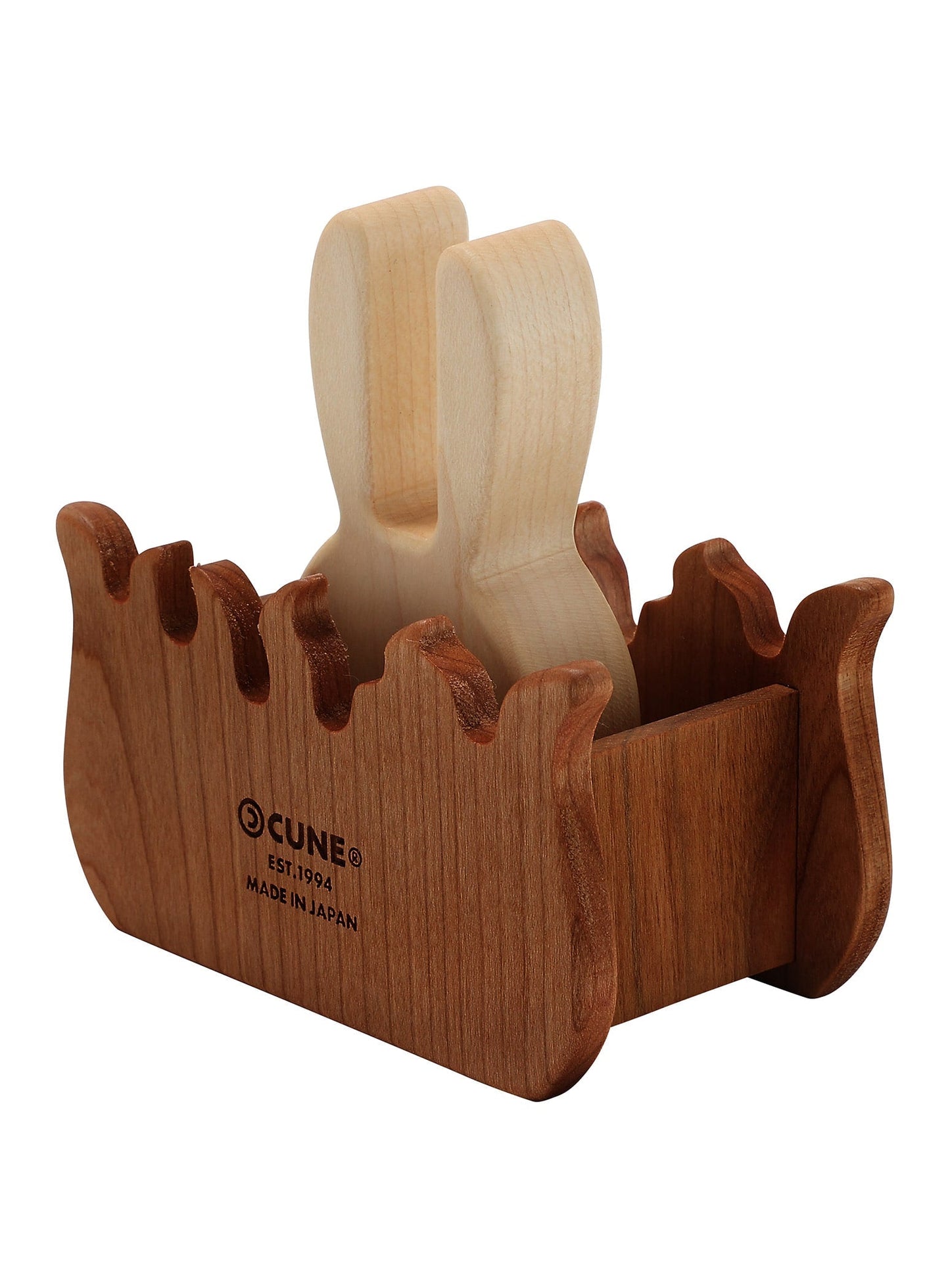 木でできたマグネットうさぎのマルチケース