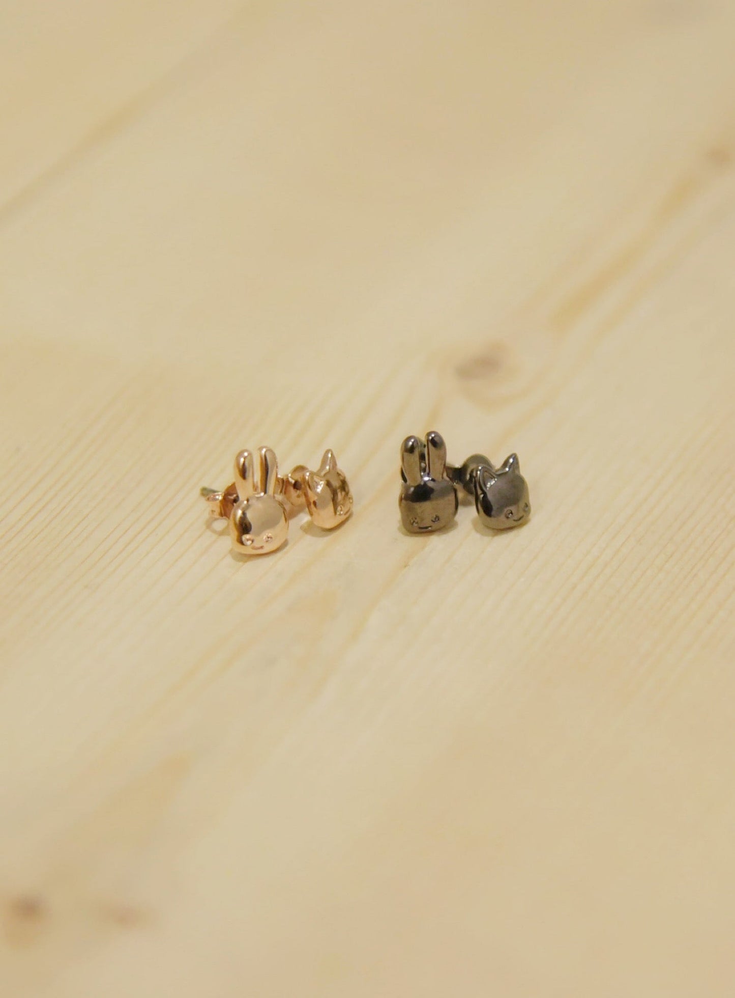 うさちゃんとねこちゃんの顔ピアスセット
