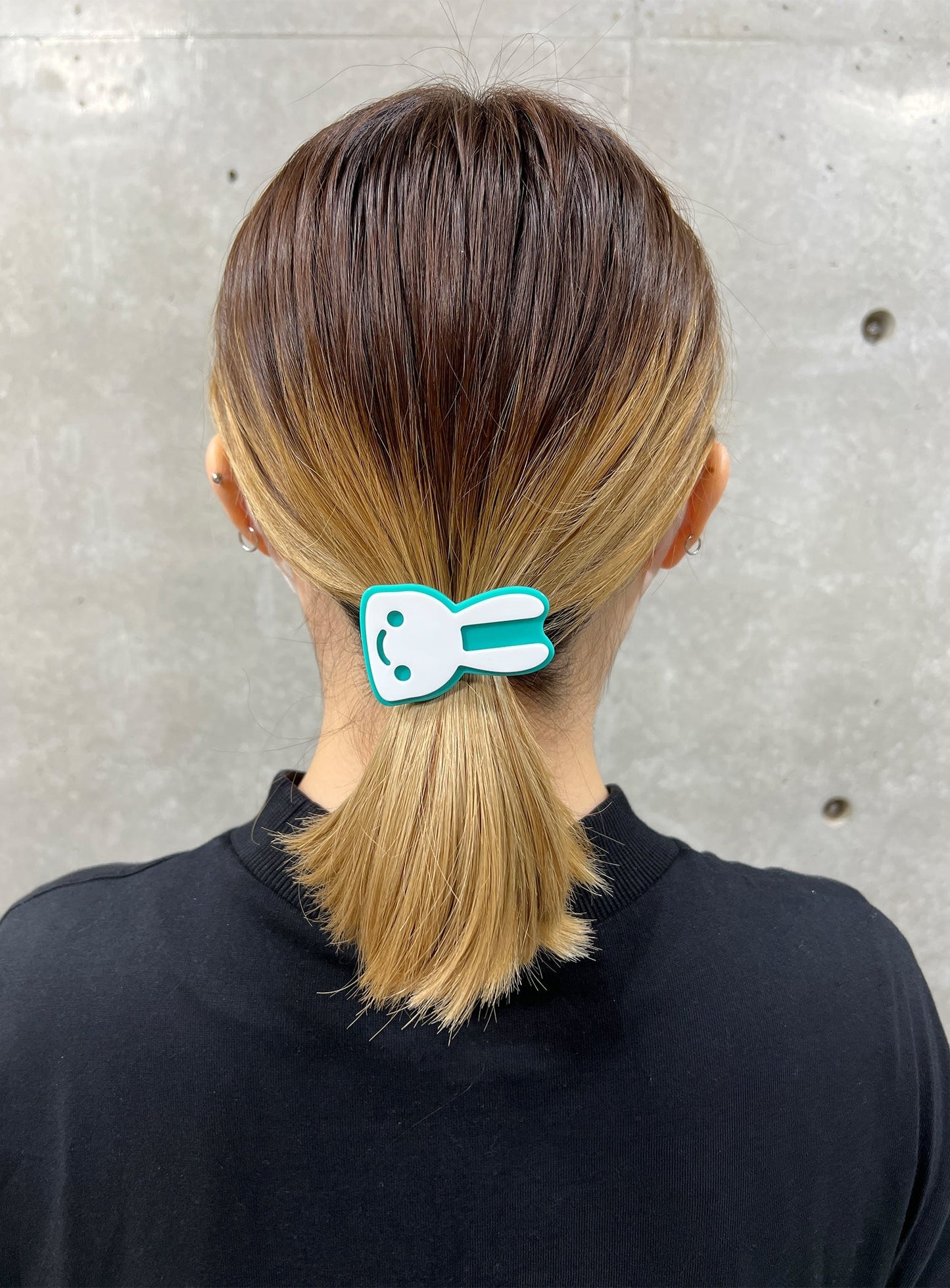 アクリルヘアゴム