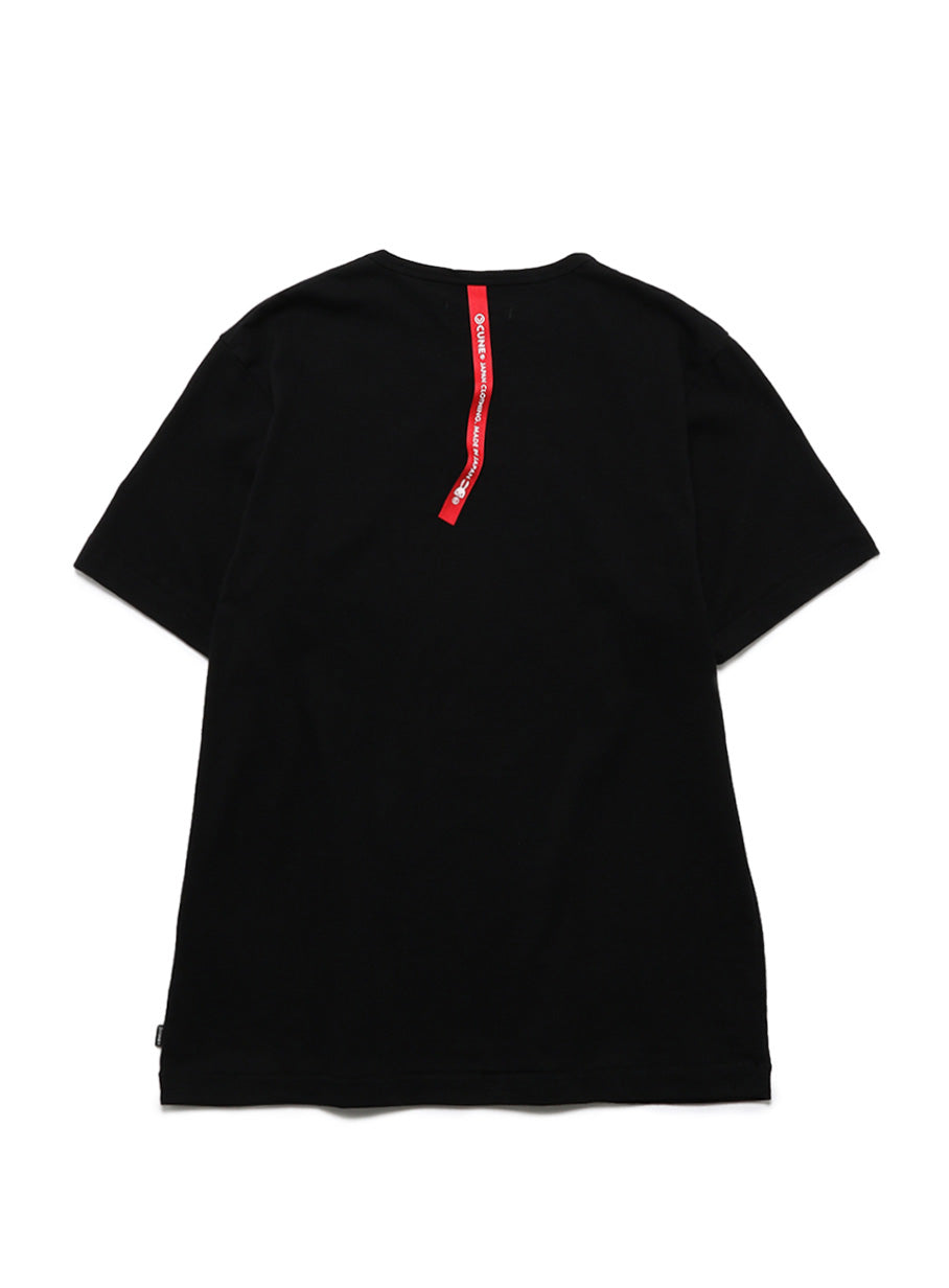 8本袖のハトTシャツ