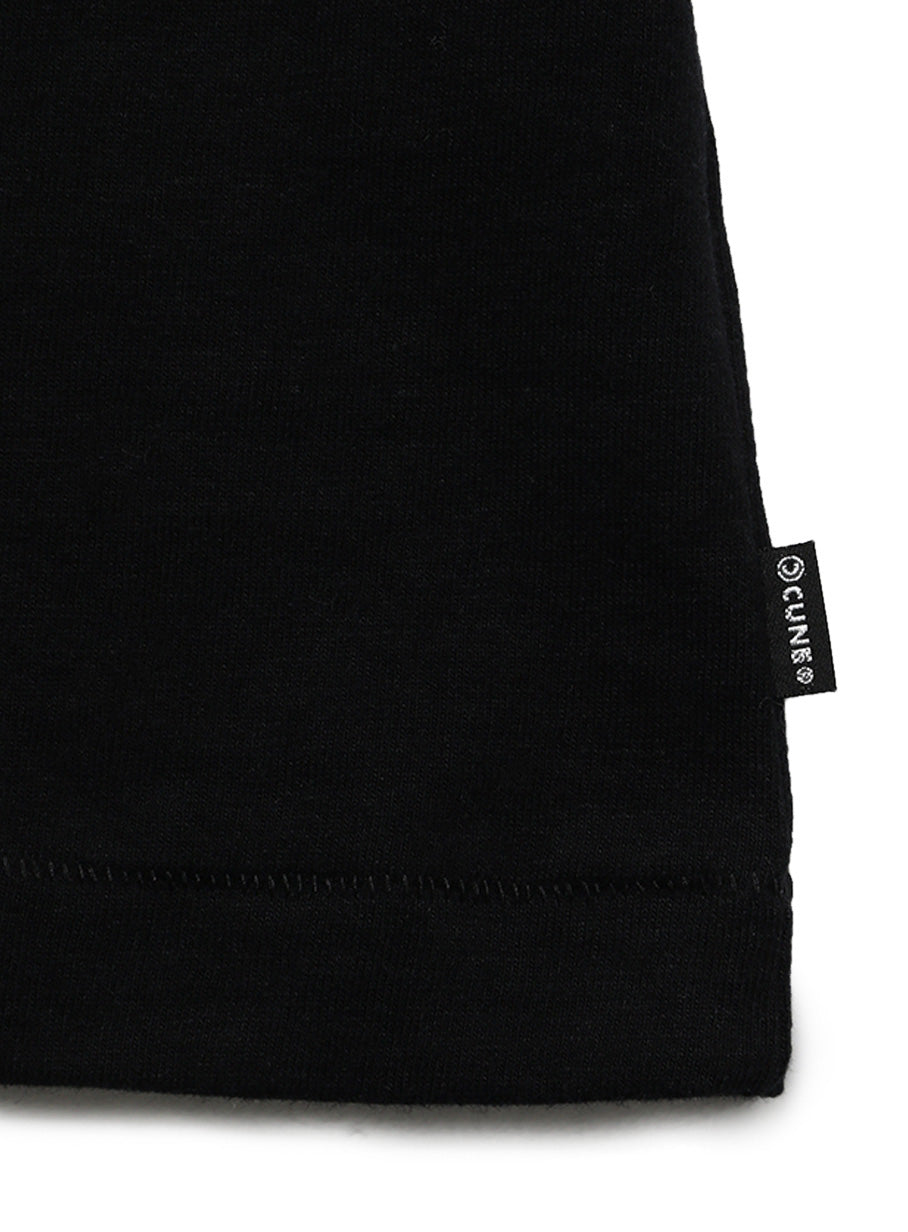 8本袖のハトTシャツ