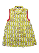 指ノースリーブブラウス