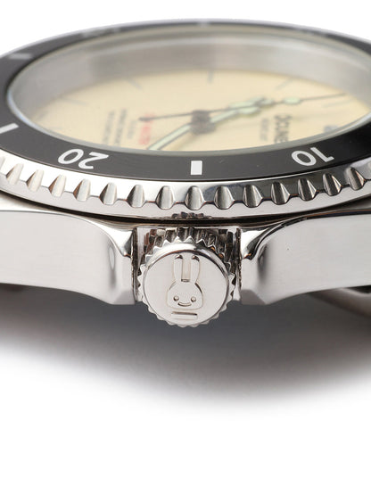 CUNE WRIST WATCH