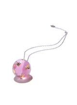 玉封入ネックレス