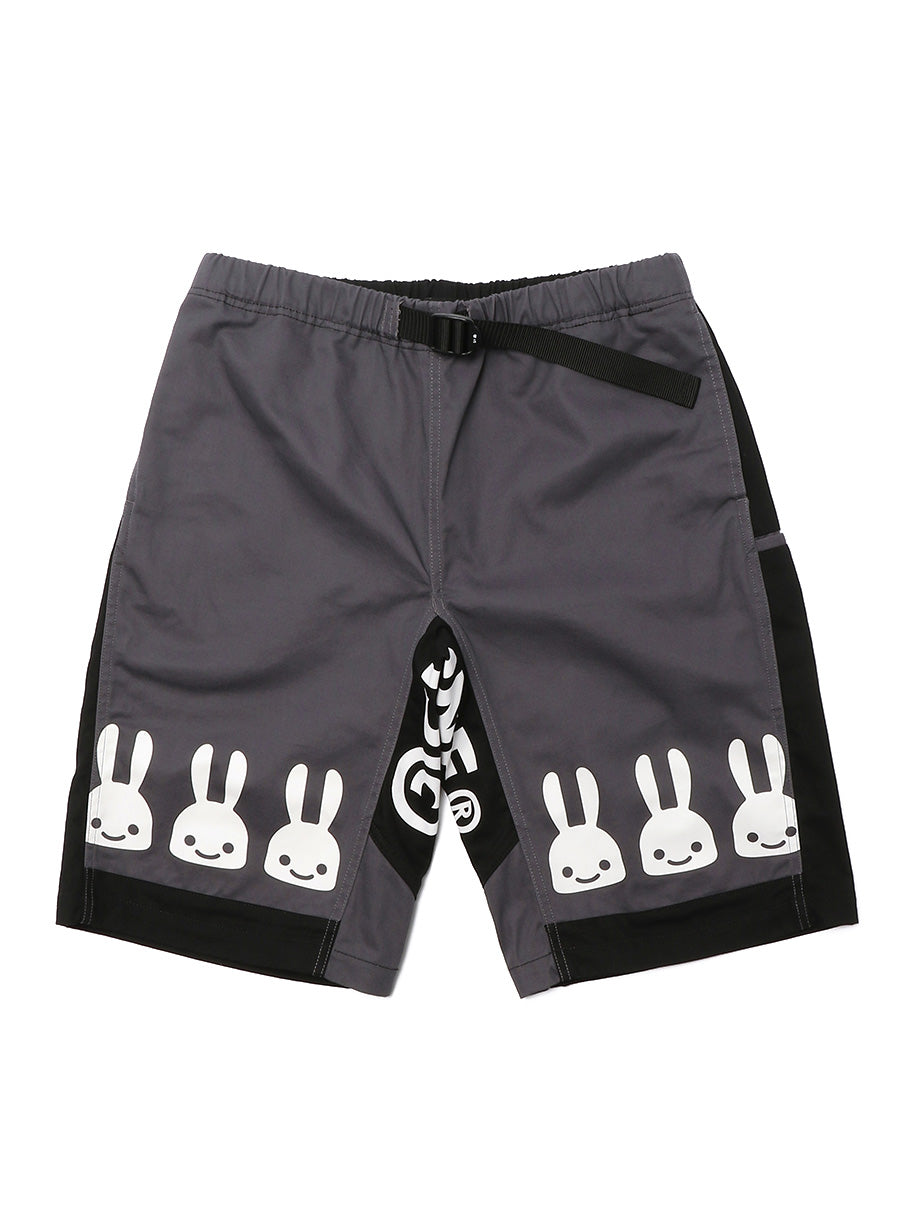 登山ショーツ