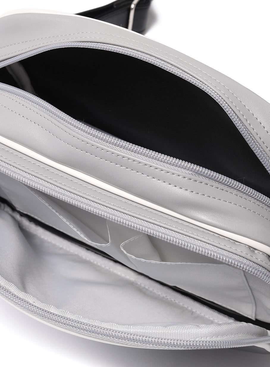 スポーツのミニバッグ